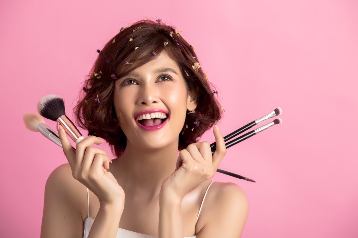 Cele mai bune pensule de blending - Recomandari Make-Up Artisti