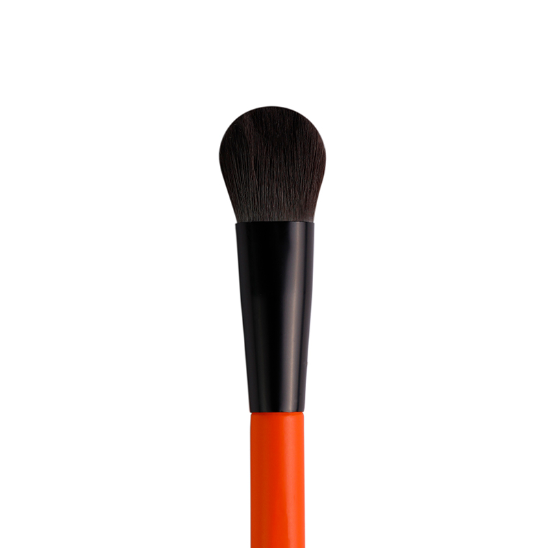 Pensula orange kiss pentru aplicare blush/bronzer/iluminator din fibra de jess O10 Misa 