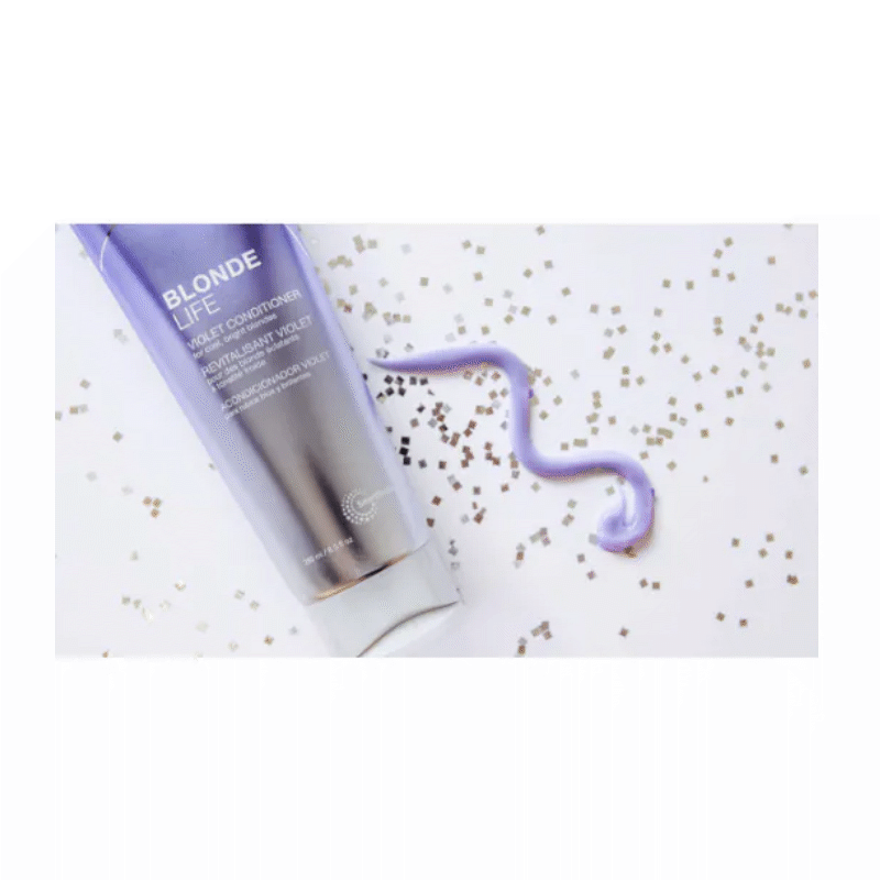 Balsam pentru par blond cu tonuri reci Blonde Life Violet